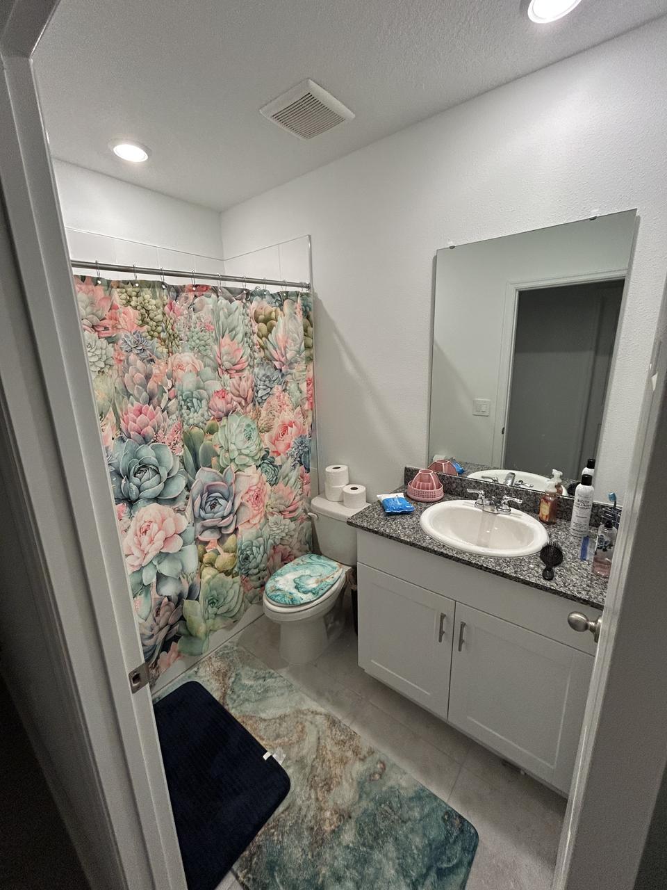 Profile photo 4 of 5