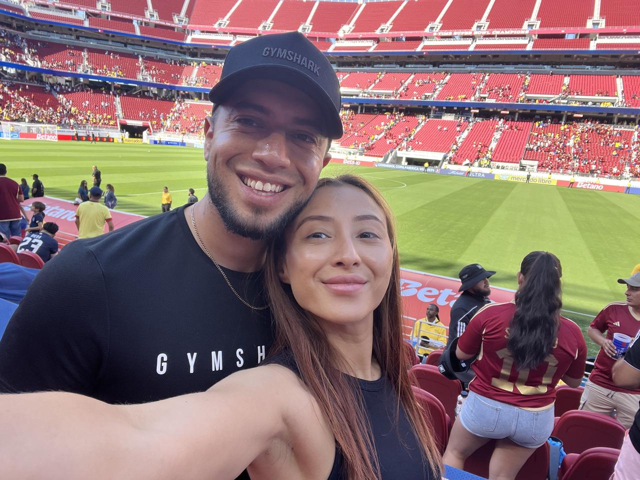 Profile photo 8 of 8