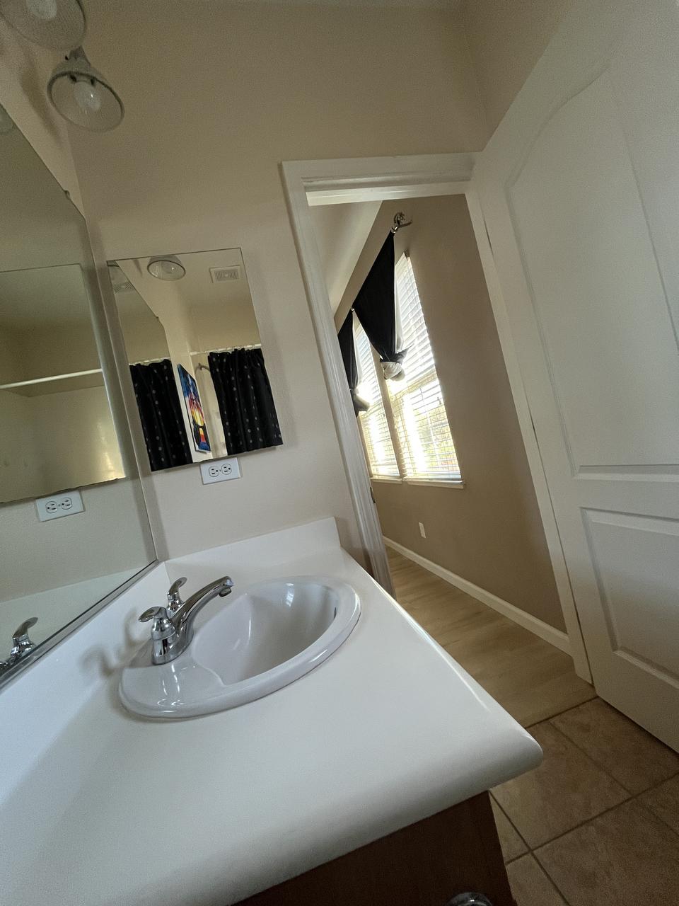 Profile photo 6 of 8