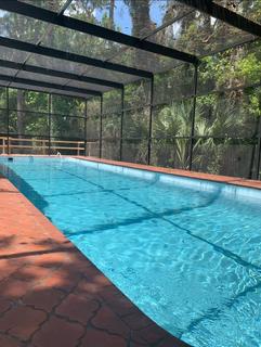 Room for rent in Gainesville, FL $975, house