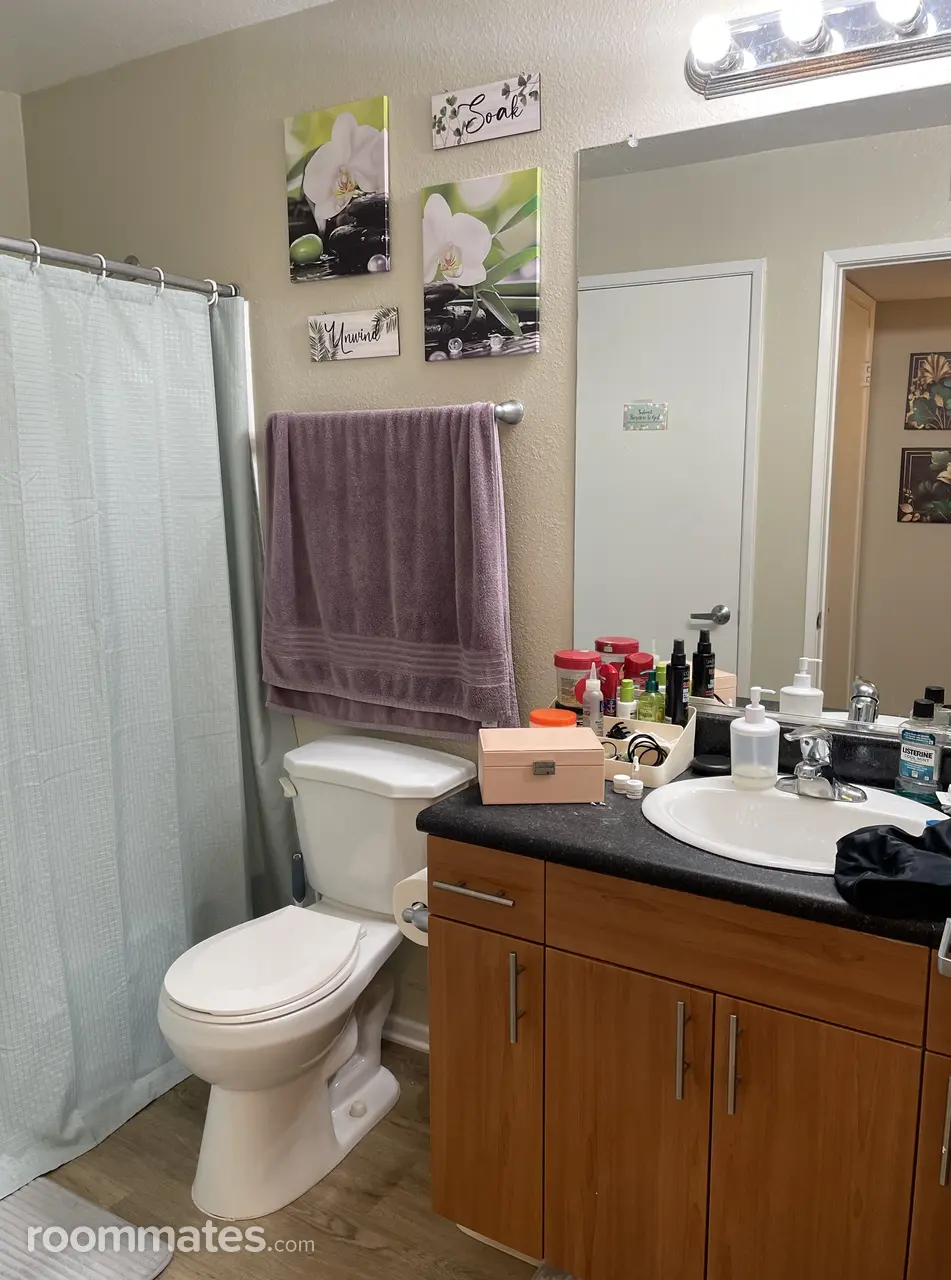 Profile photo 10 of 11