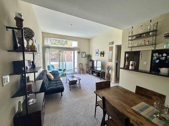 Room for rent in Woodland Hills, CA $1600, apartment