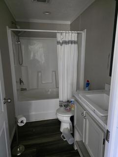 Room for rent in Cross, SC $800, house