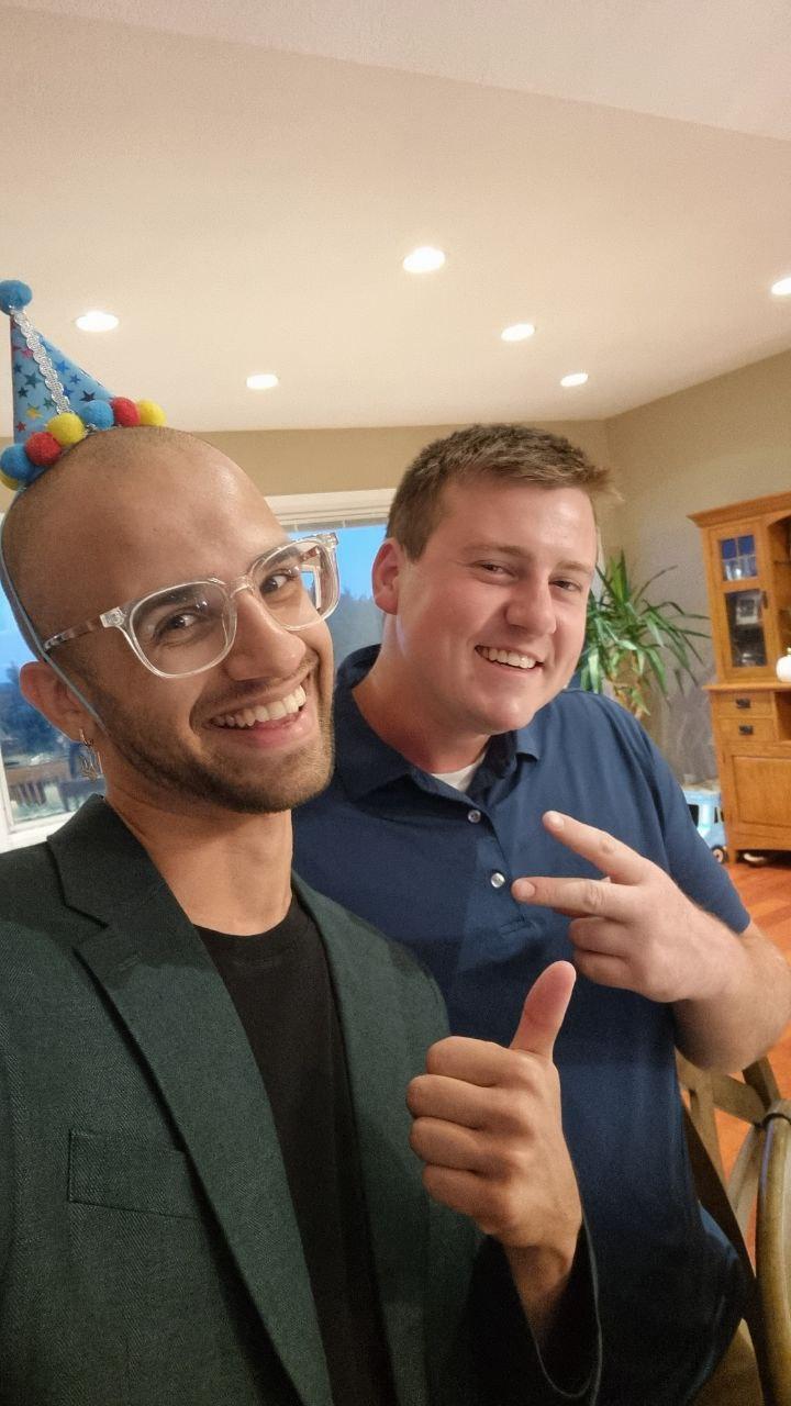 Profile photo 9 of 9