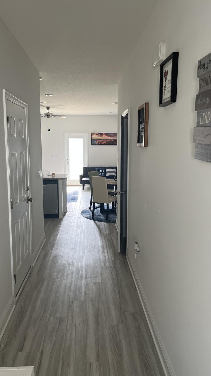 Profile photo 7 of 7