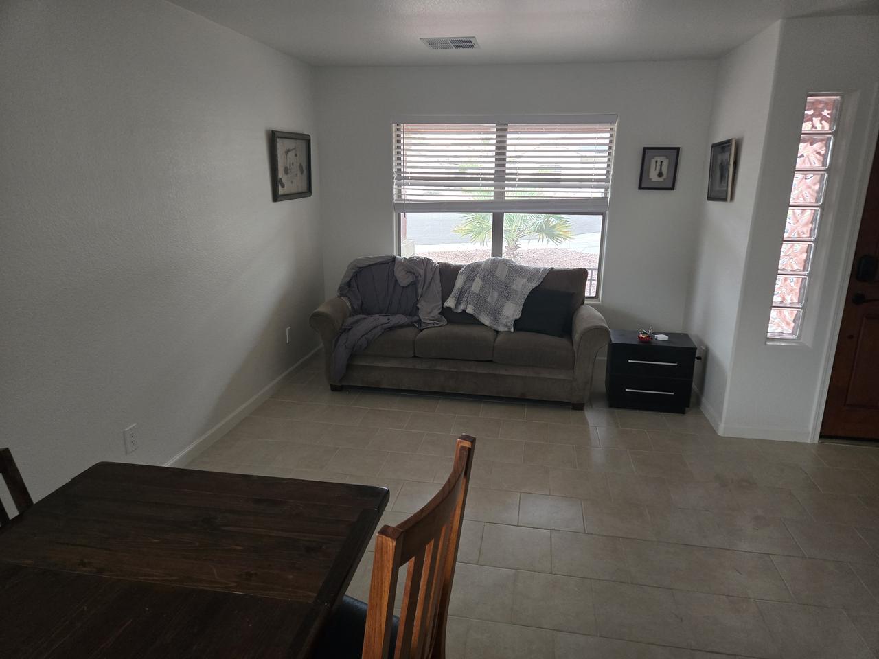 Profile photo 7 of 8