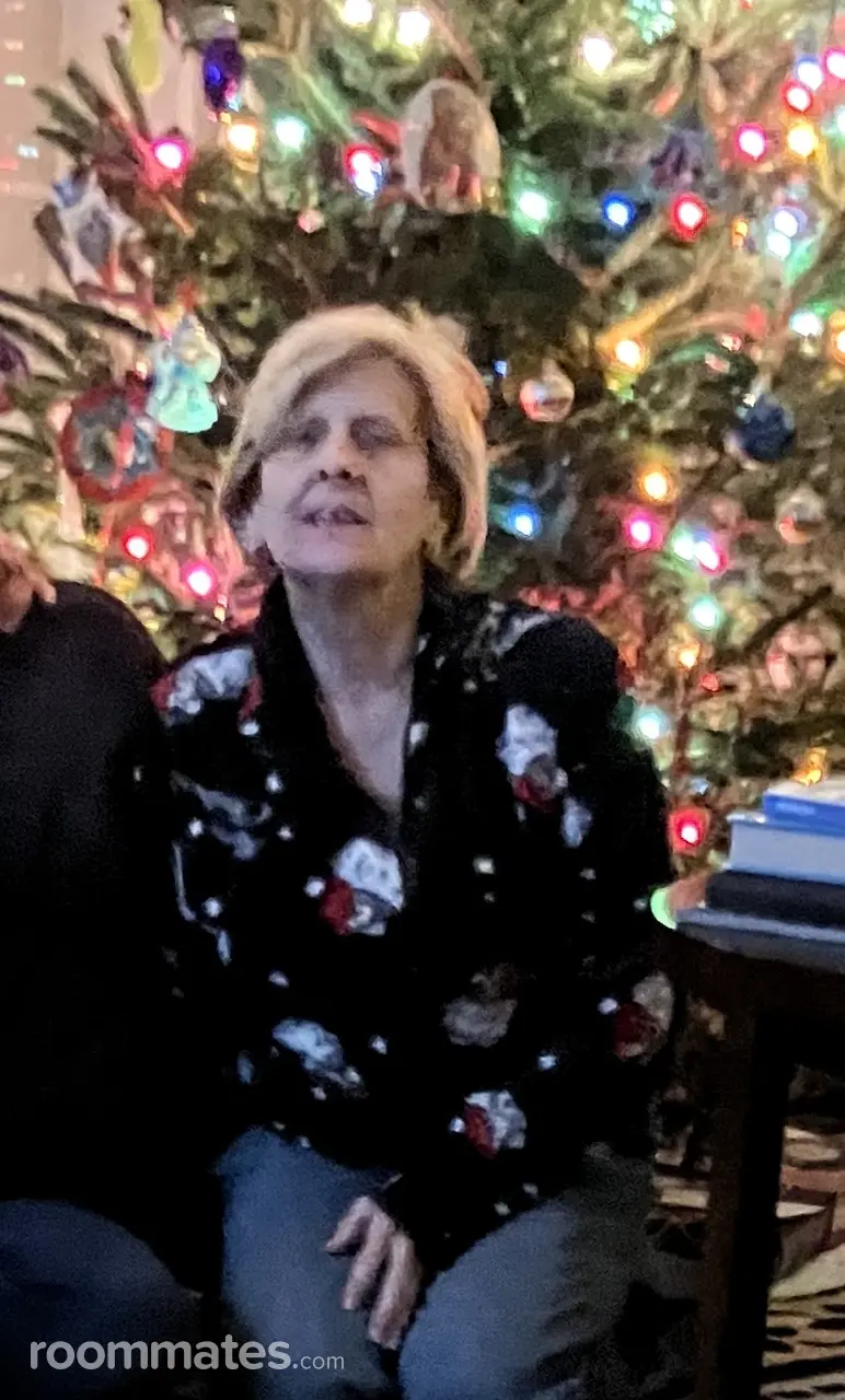 Profile photo 1 of 1