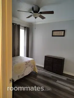 Room for rent in Dallas, TX $700, condo