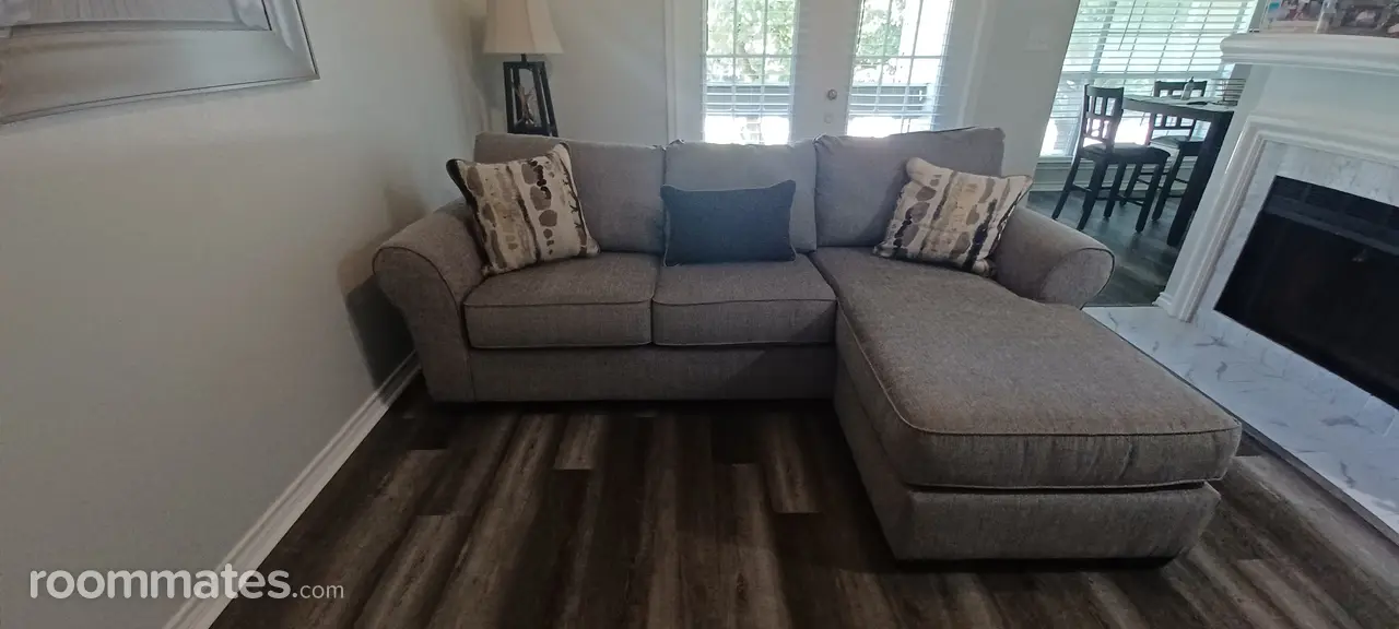 Profile photo 2 of 8