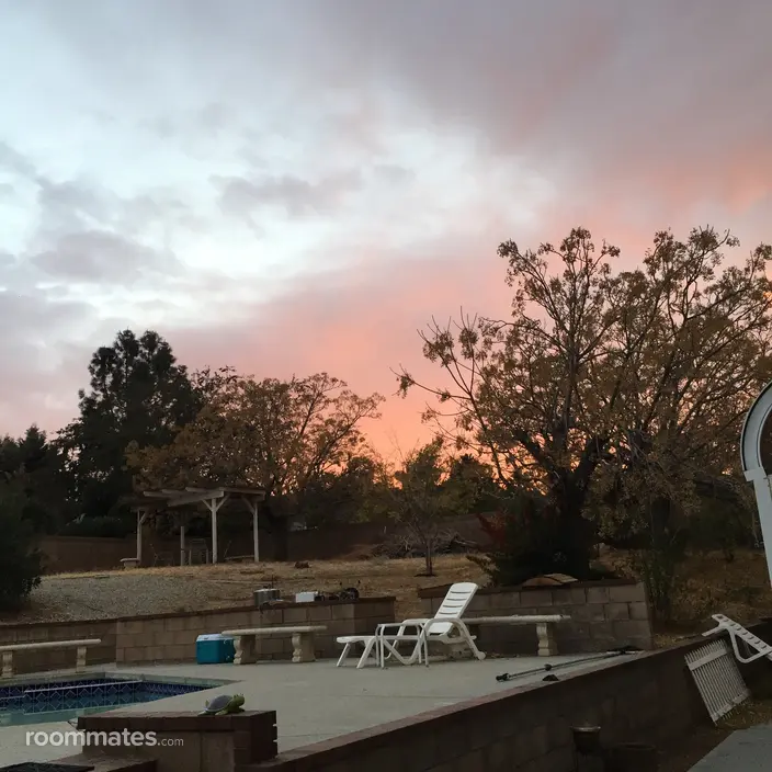 Room for rent in Palmdale, CA $850, house