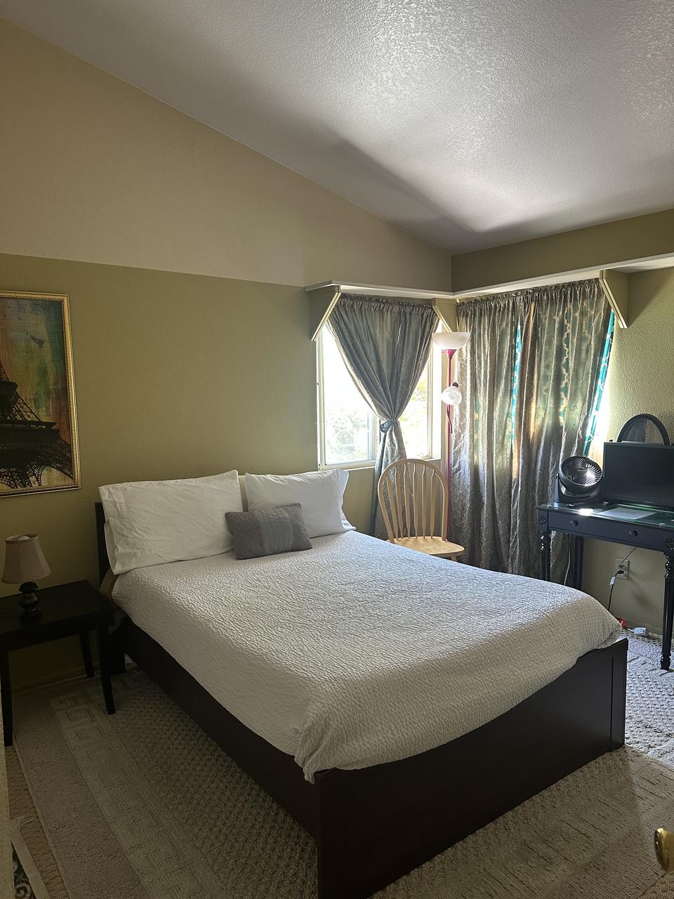 Profile photo 7 of 8