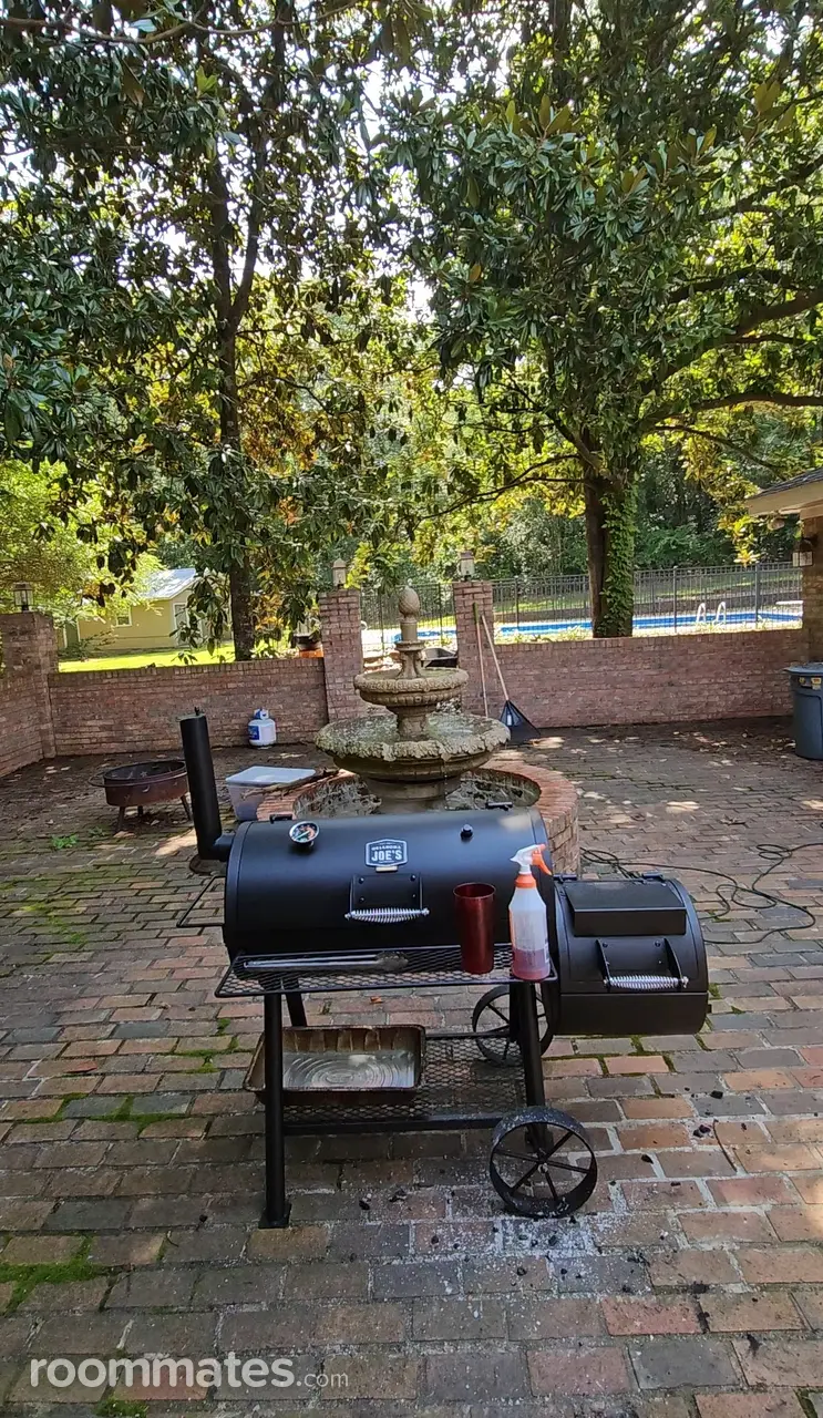 Profile photo 2 of 11