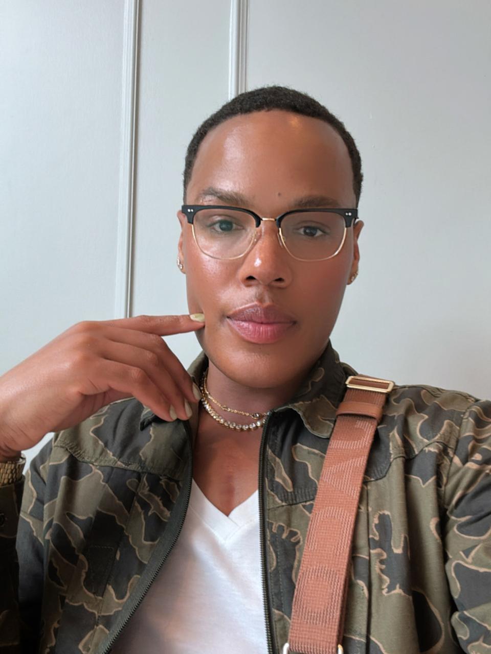 Profile photo 2 of 3