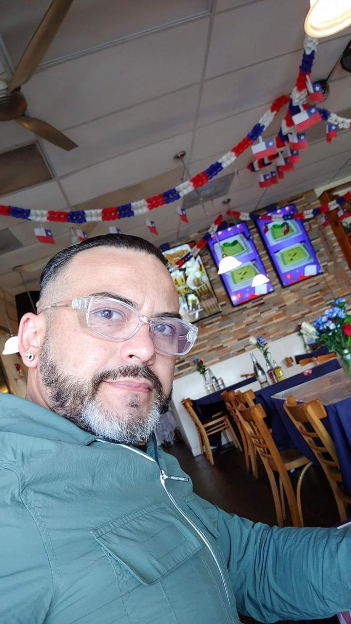 Profile photo 1 of 3