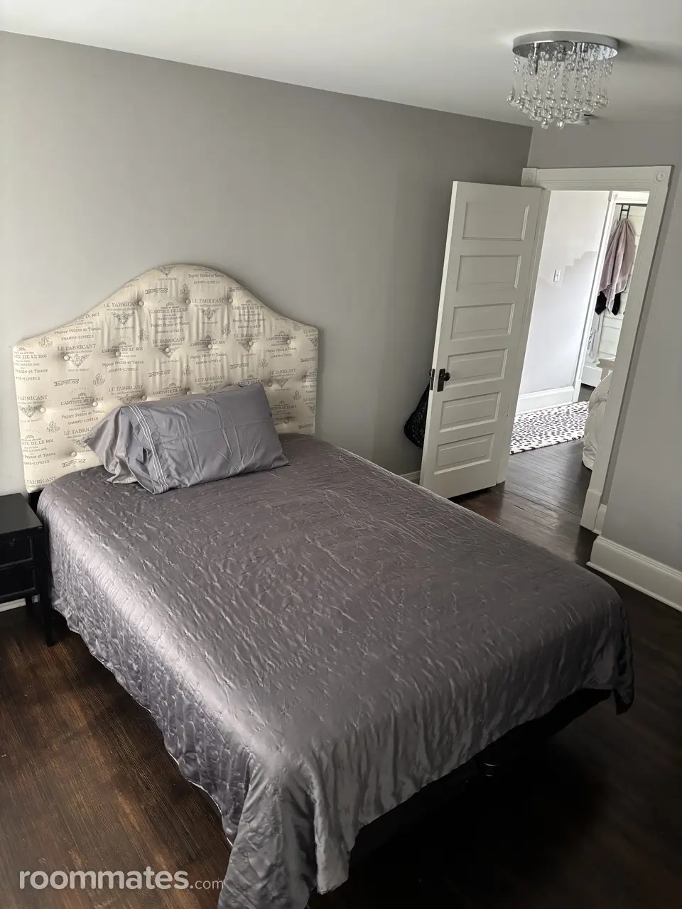 Profile photo 4 of 14