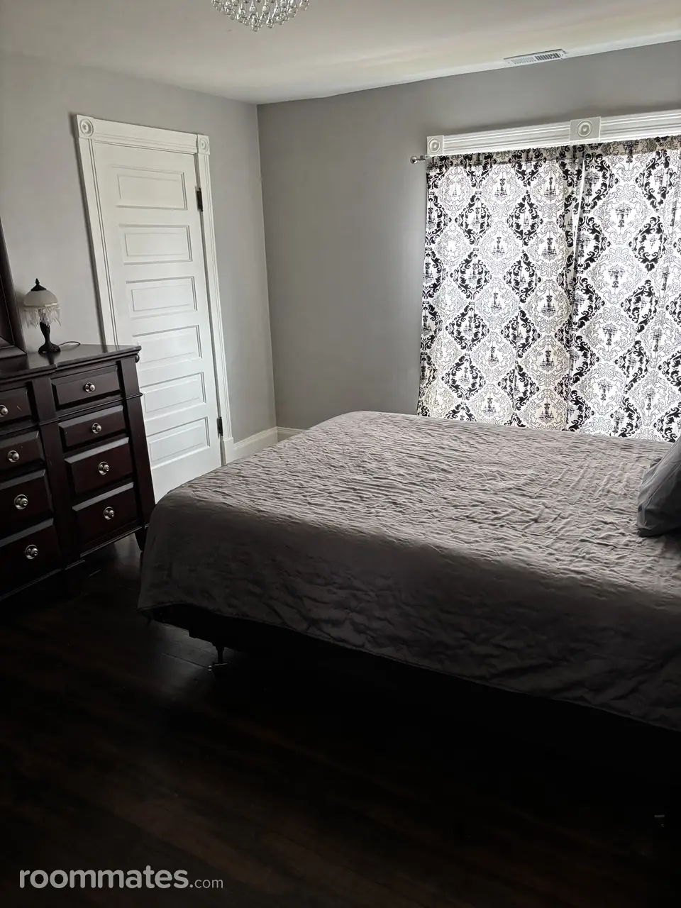 Profile photo 8 of 14