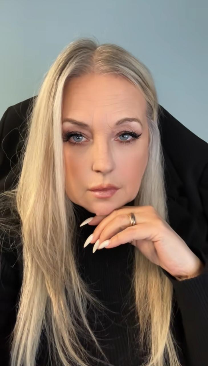 Profile photo 14 of 14