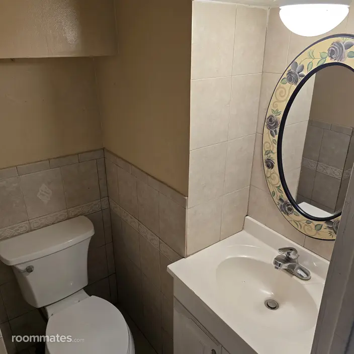 Room for rent in National City, CA $975, house