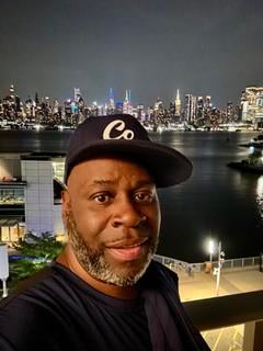 Roommate looking North Bergen, NJ, West New York, NJ, East Rutherford, NJ, $500