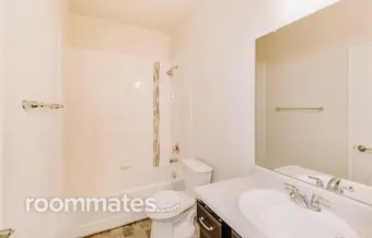 Room for rent in Castle Rock, CO $900, house