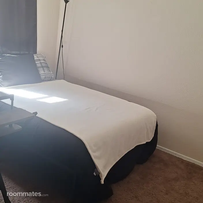 Room for rent in El Paso, TX $700, townhouse