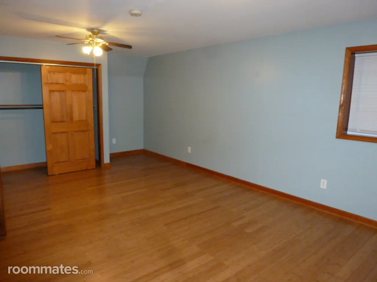 Profile photo 2 of 4