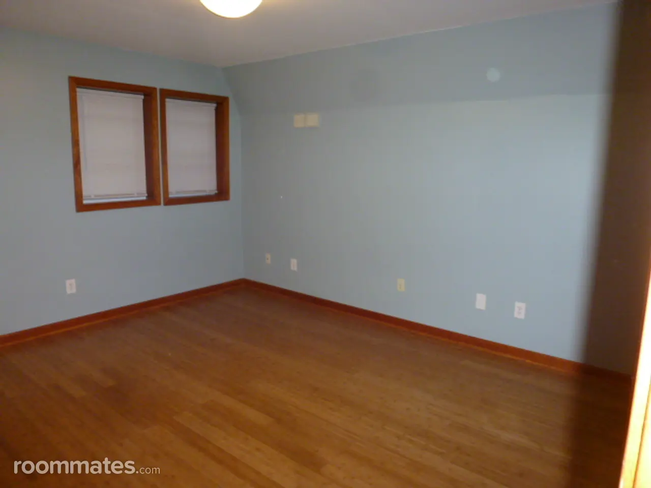 Profile photo 1 of 4