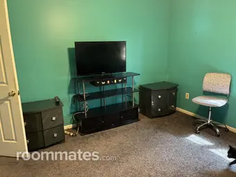 Room for rent in Cherry Hill, NJ $1000, house