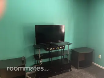 Room for rent in Cherry Hill, NJ $1000, house