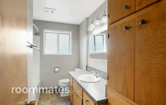 Room for rent in Salem, OR $700, house