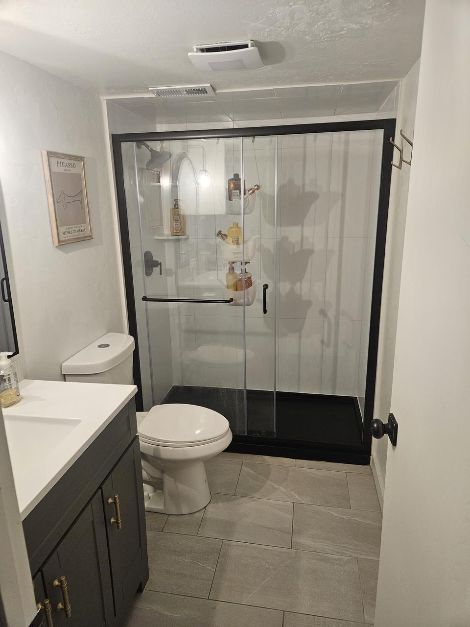 Profile photo 1 of 6