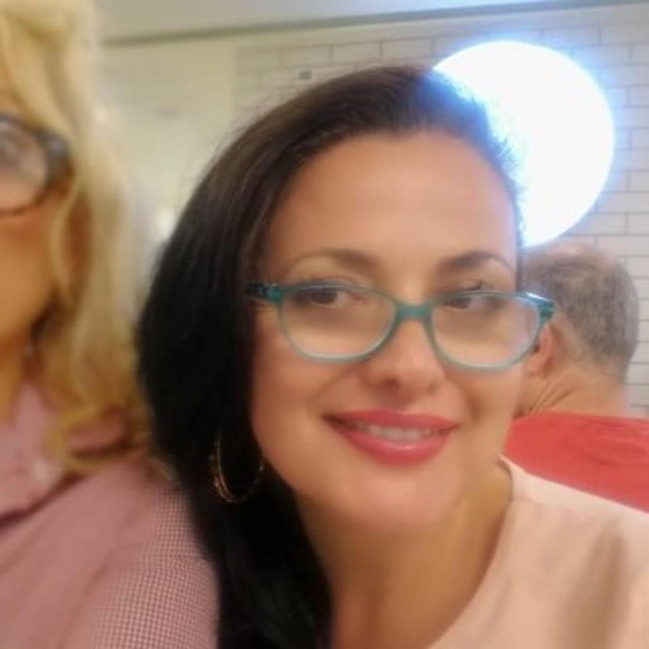 Profile photo 17 of 17