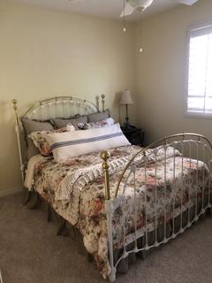 Room for rent in Menifee, CA $800, house