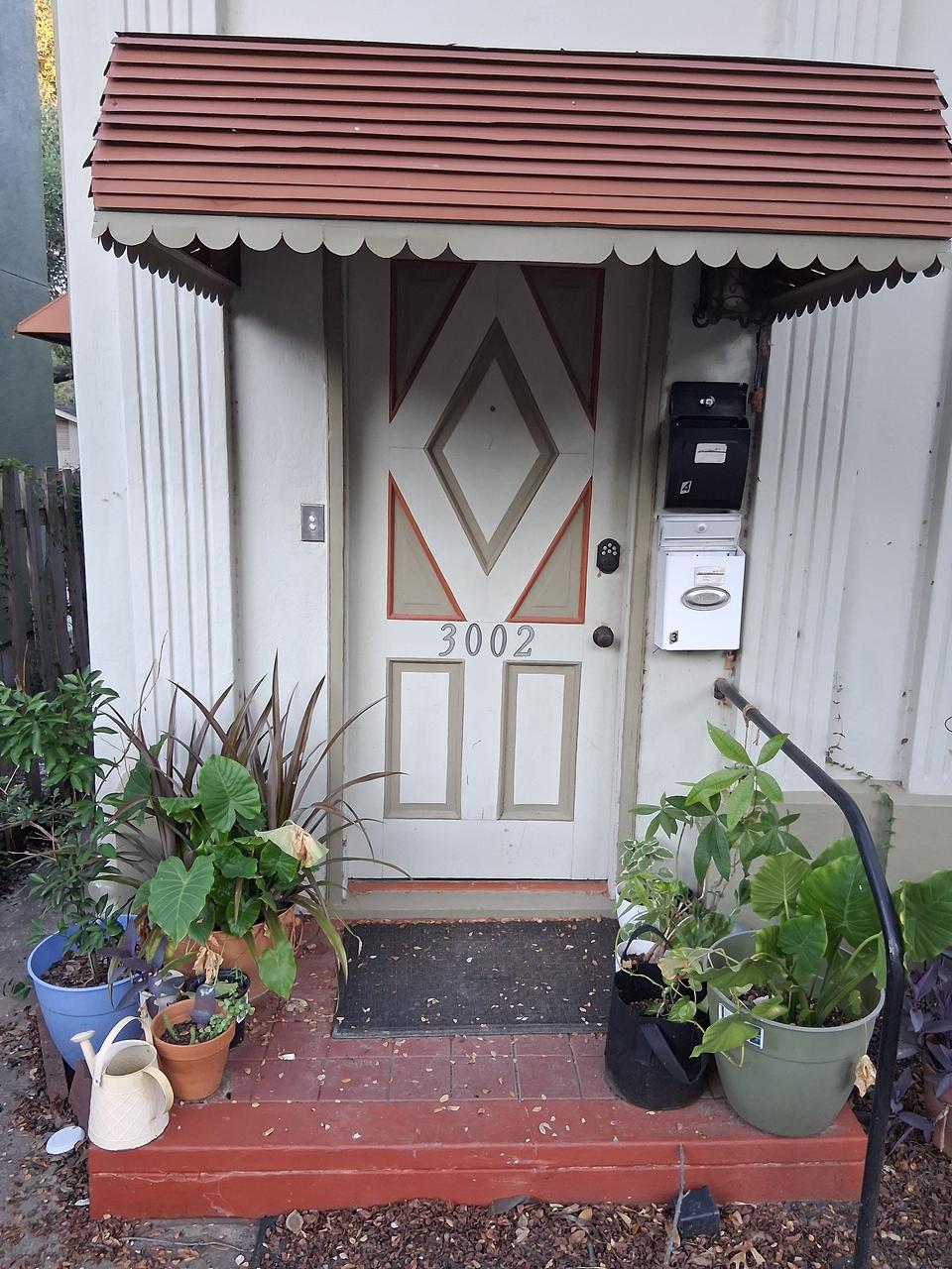 Profile photo 3 of 9