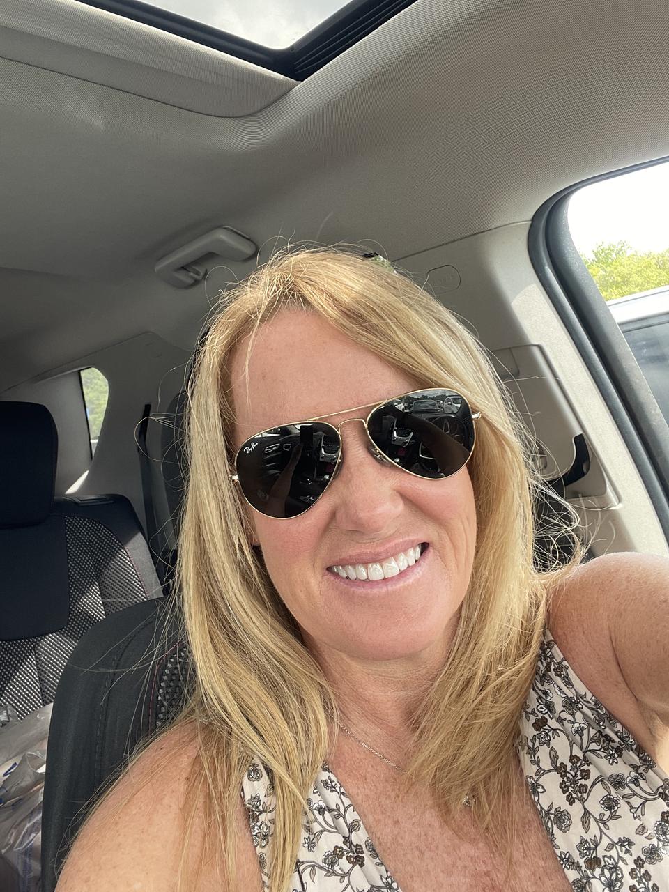 Profile photo 12 of 12