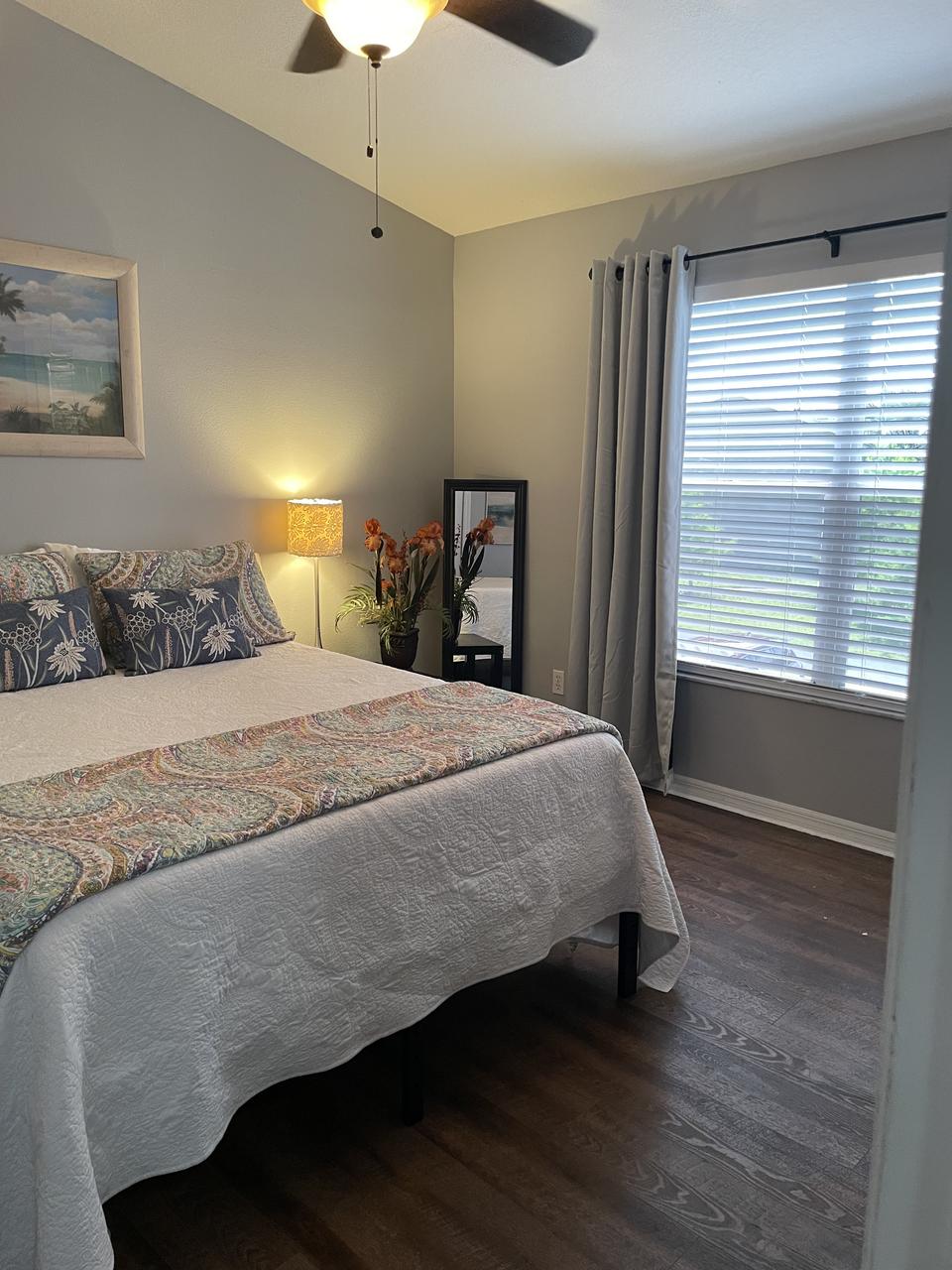 Profile photo 5 of 12