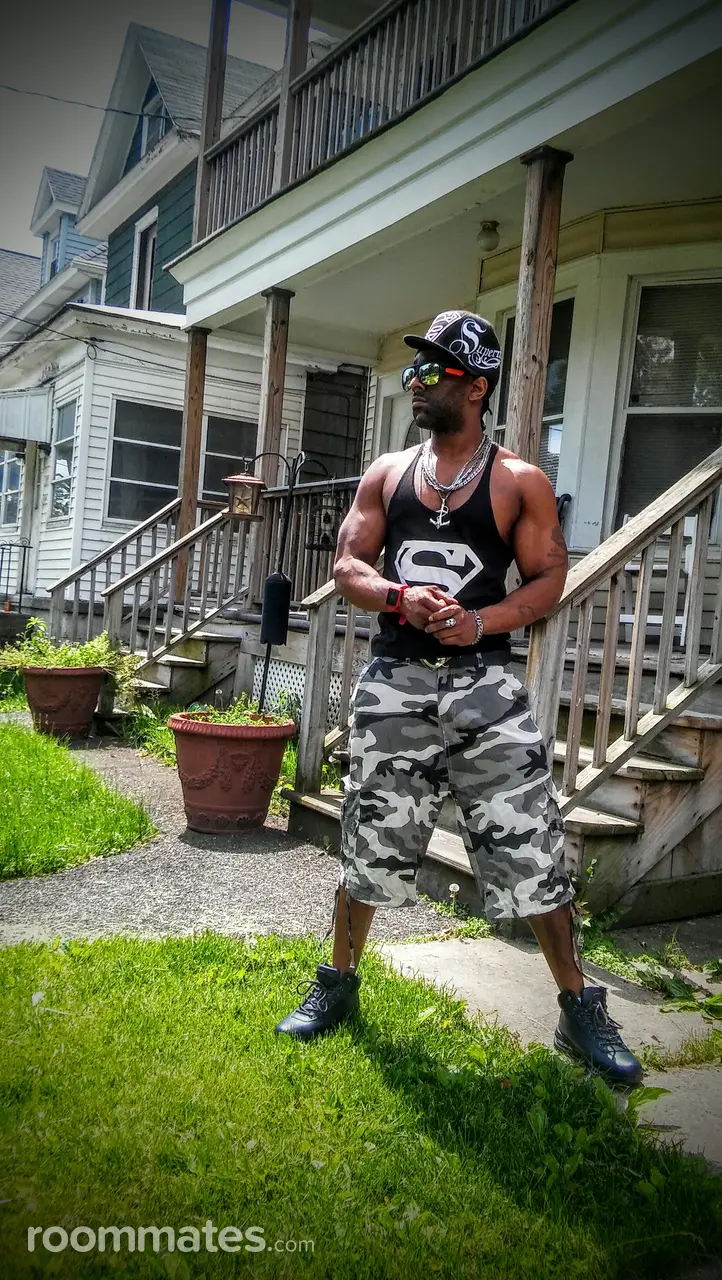 Profile photo 1 of 1