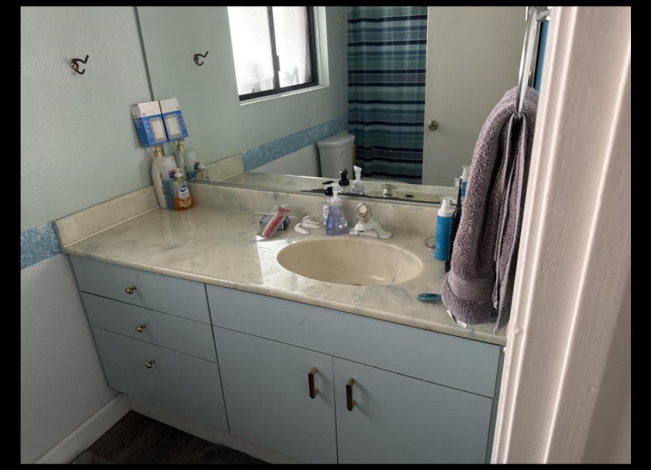 Profile photo 6 of 10