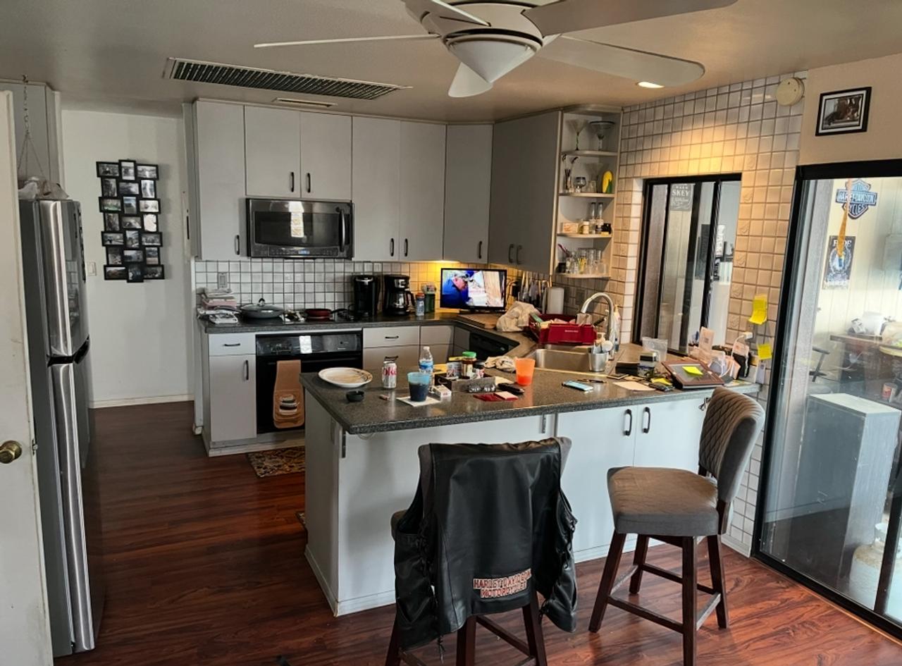 Profile photo 4 of 10