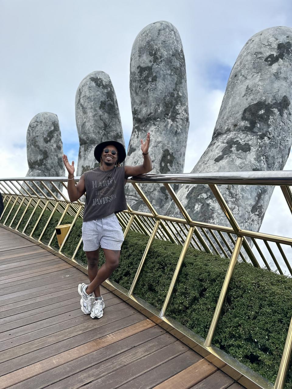 Profile photo 7 of 12