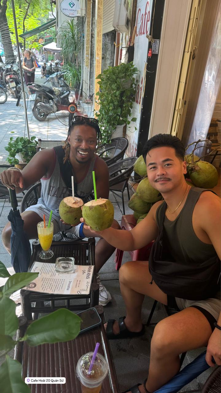 Profile photo 11 of 12