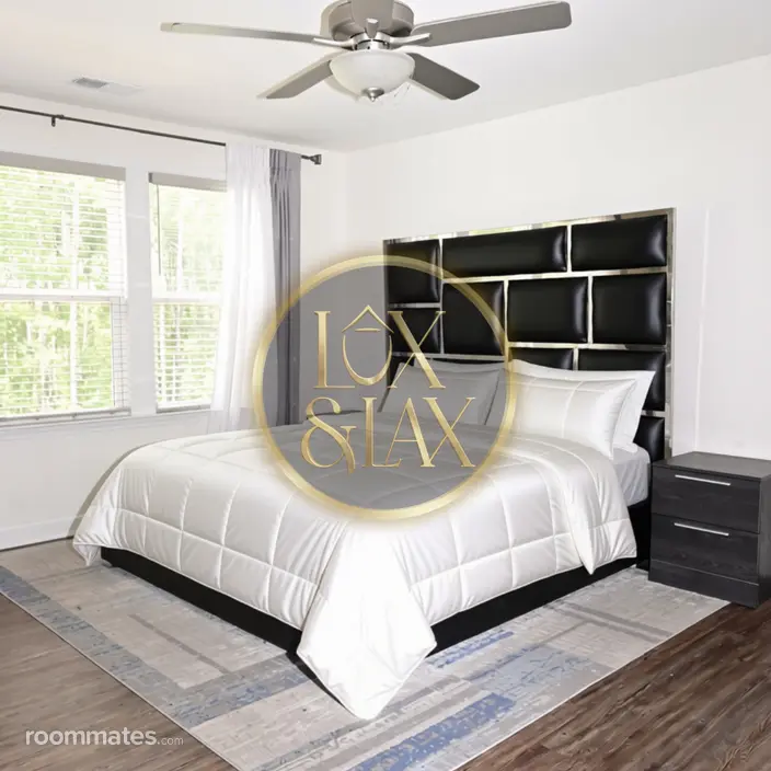 Room for rent in Clayton, NC $900, house