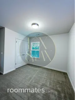 Room for rent in Charlotte, NC $825, house