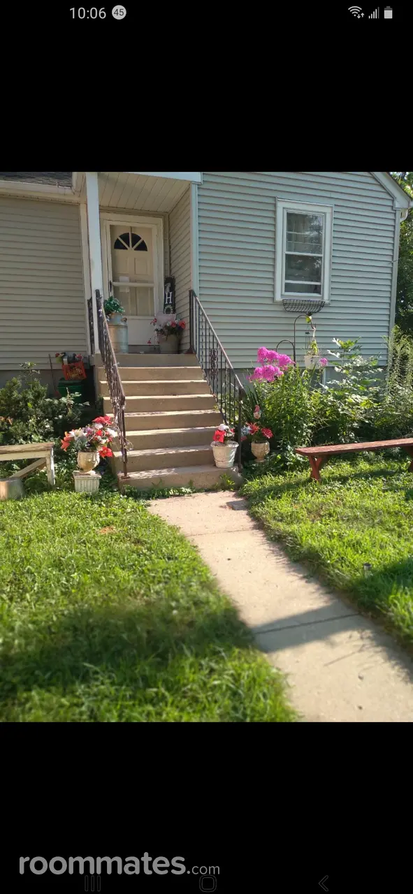 Profile photo 1 of 8