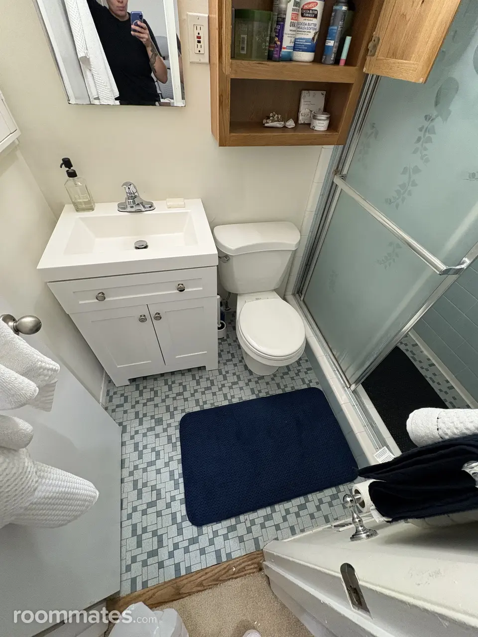 Profile photo 2 of 4