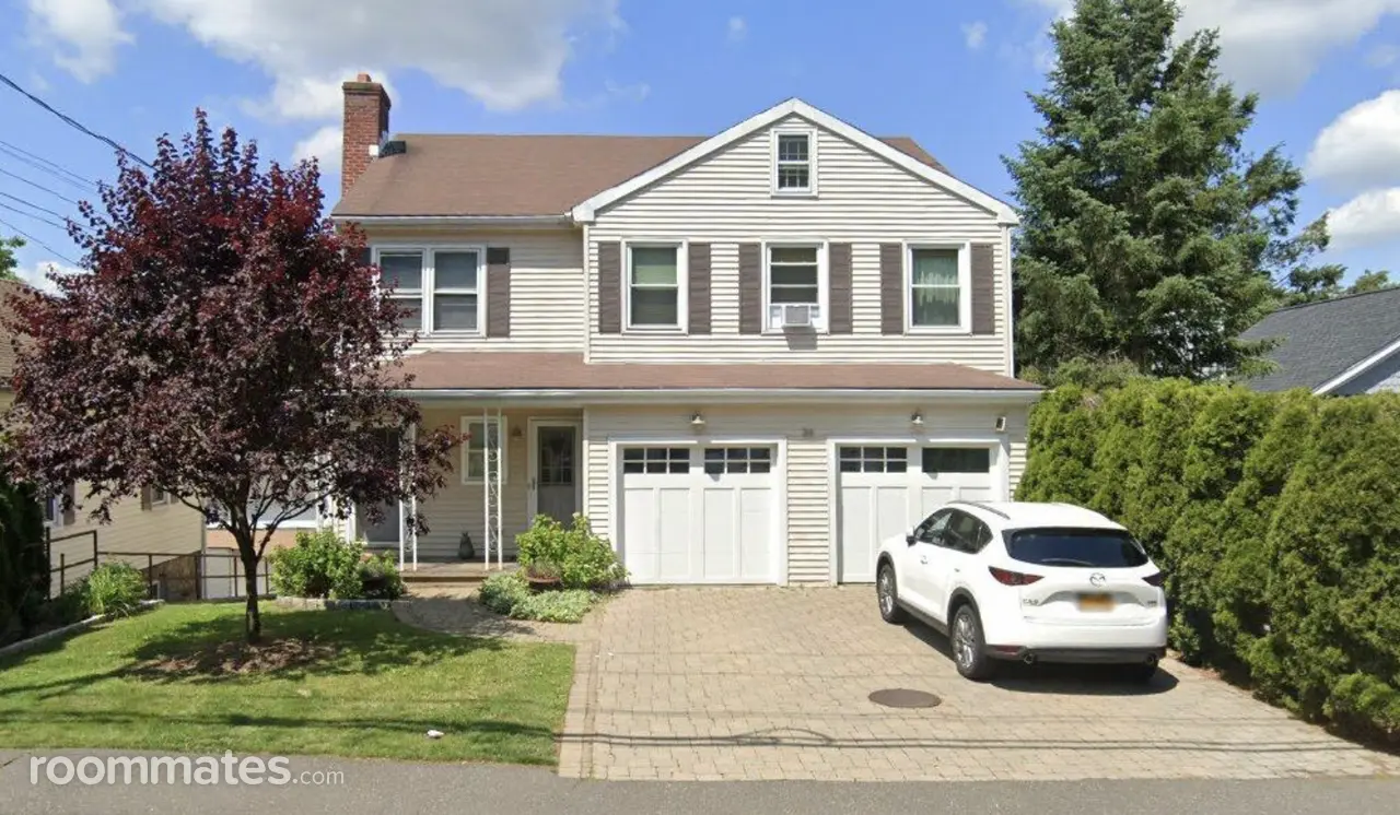 Profile photo 1 of 11