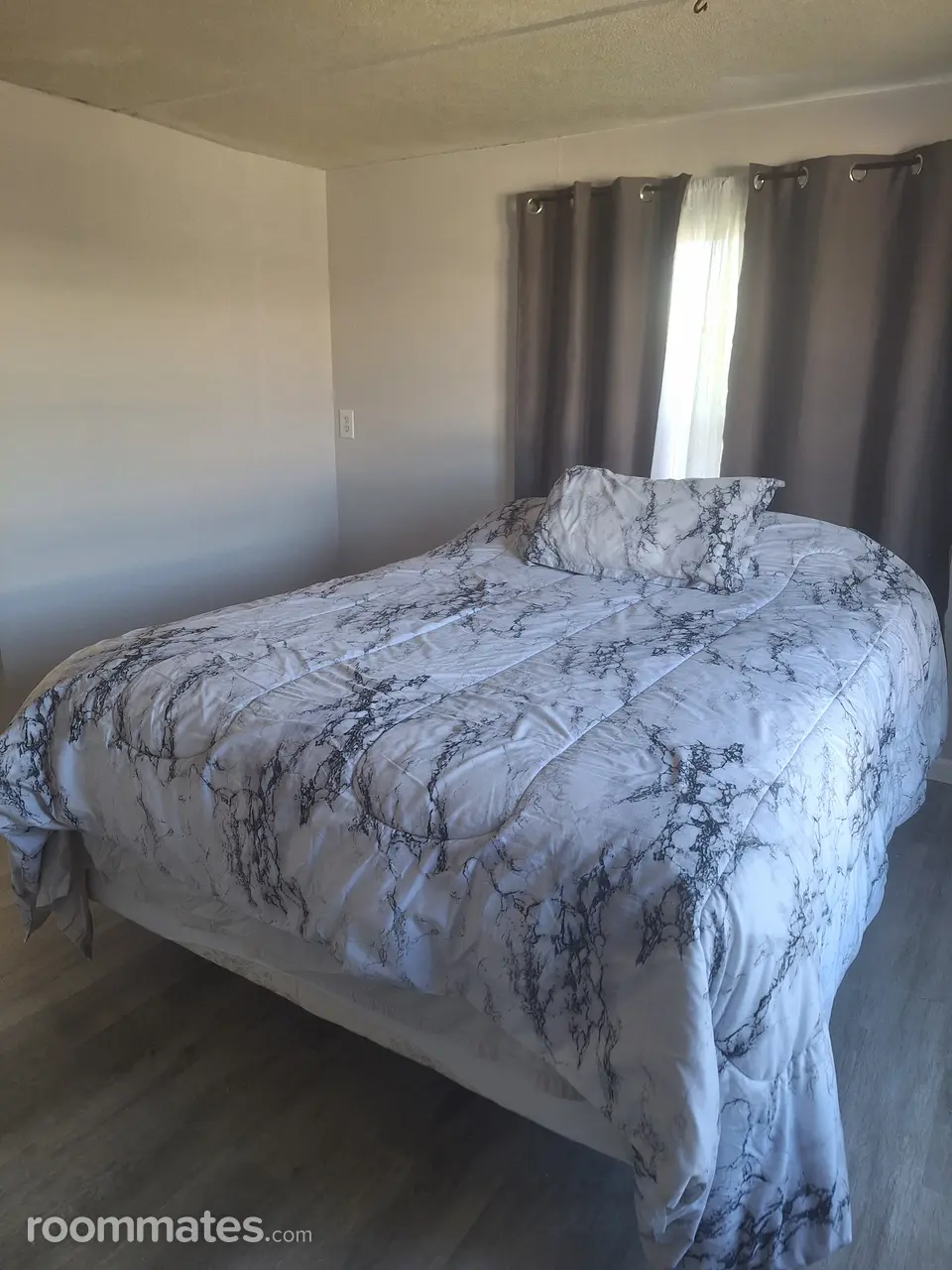 Profile photo 8 of 10