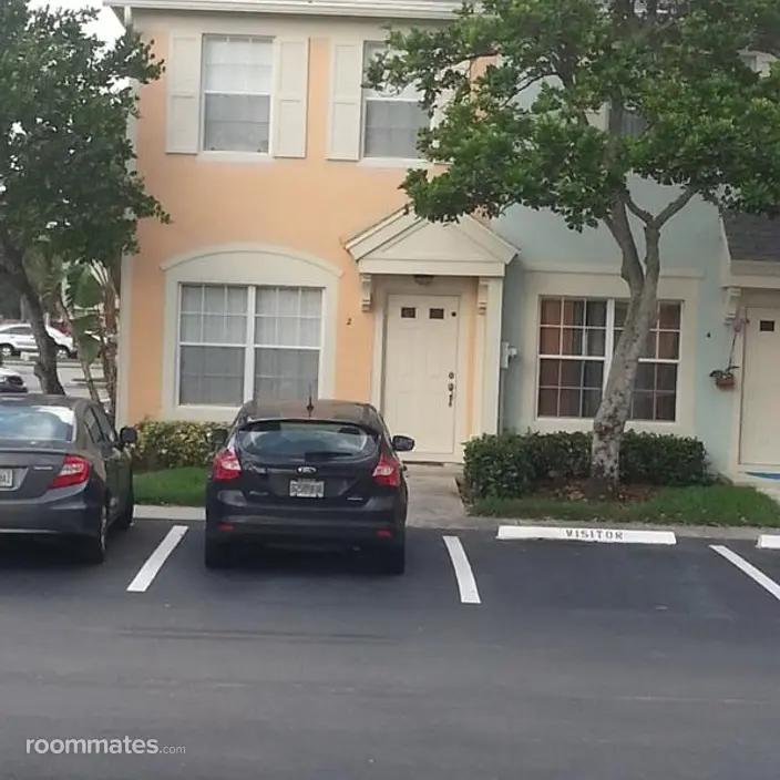 Room for rent in Weston, FL $1400, townhouse