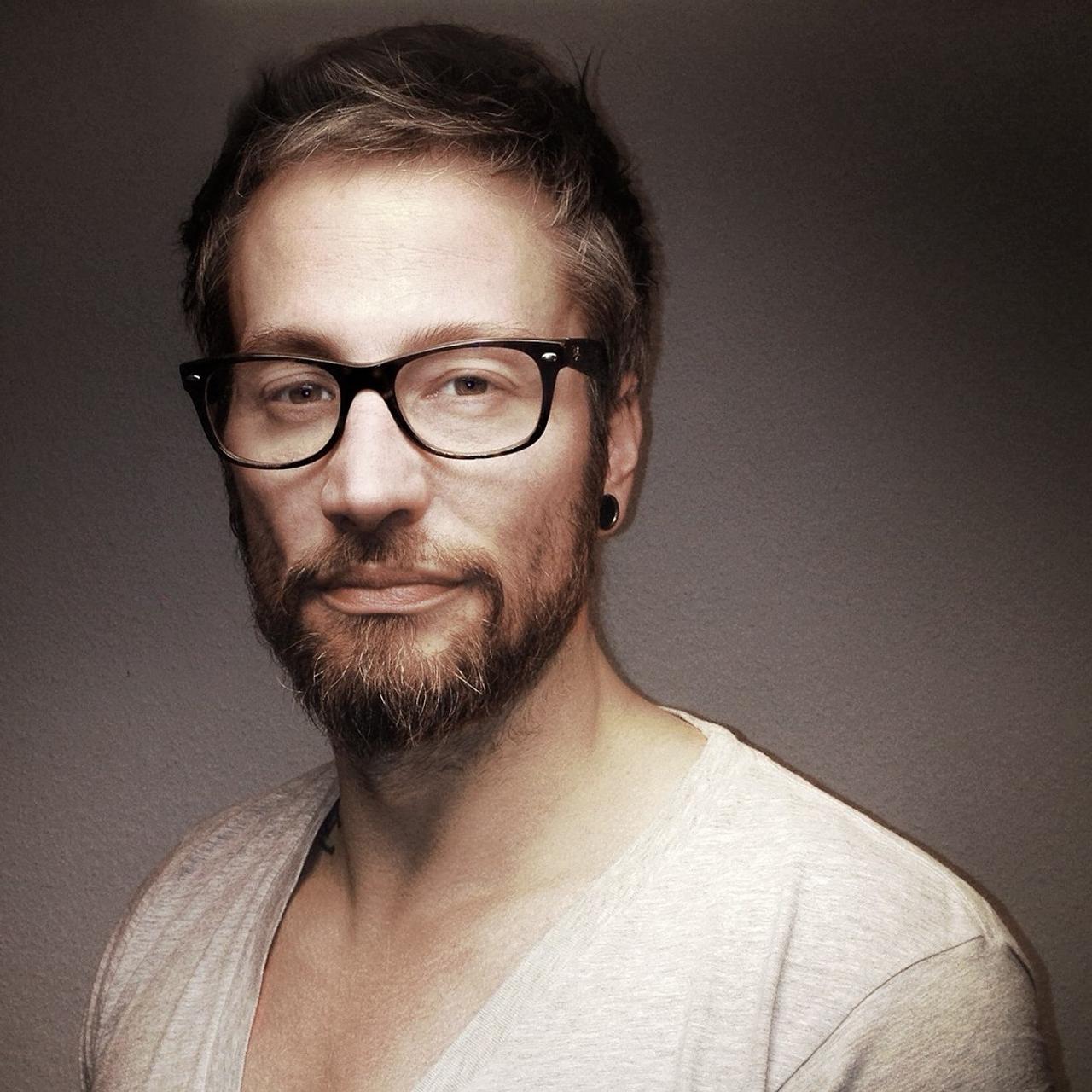 Profile photo 10 of 10