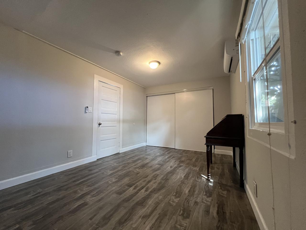 Profile photo 9 of 10